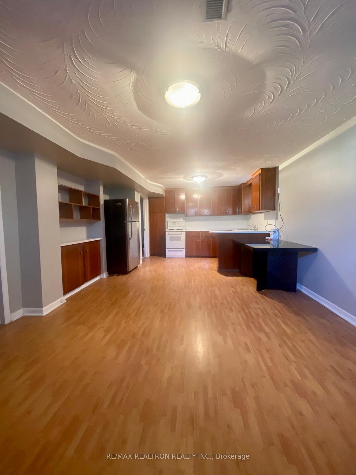 26-cavotti-crescent-toronto-ontario-c13133752