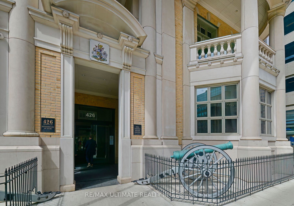 426-university-avenue-toronto-ontario-c13133784