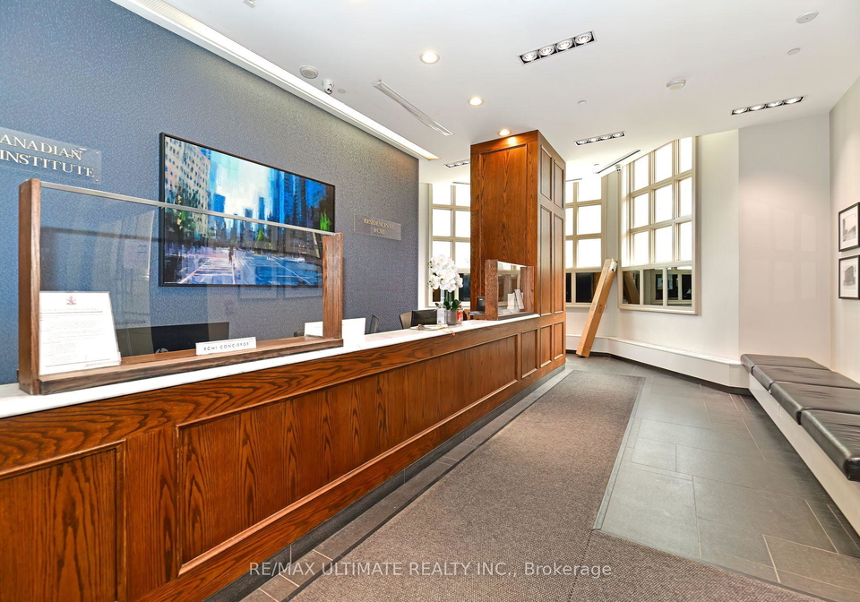 426-university-avenue-toronto-ontario-c13133784