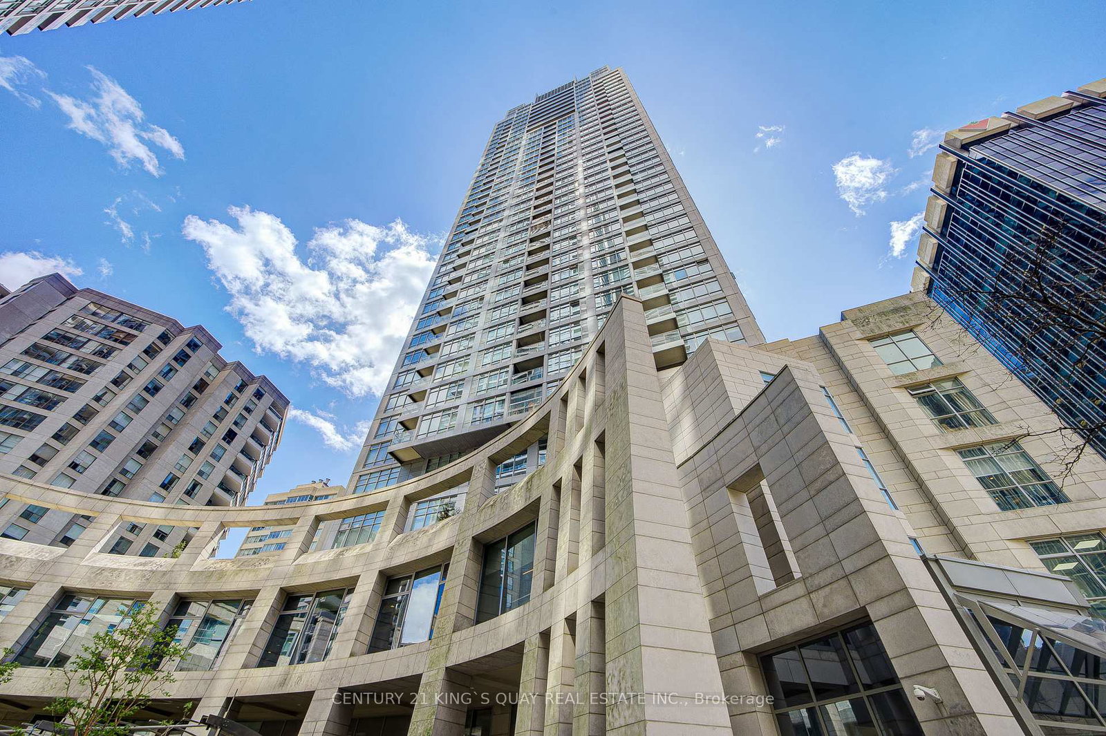 2181-yonge-street-toronto-ontario-c13134284