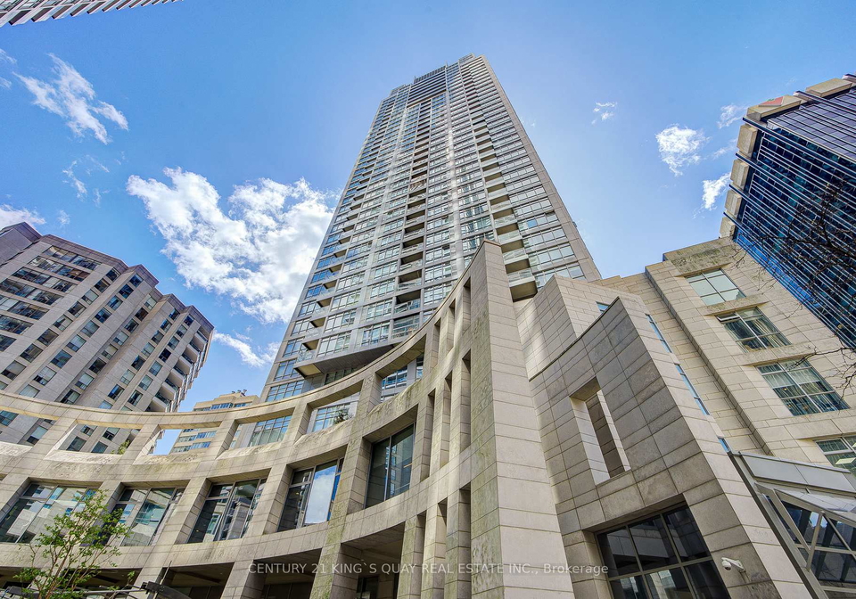 2181-yonge-street-toronto-ontario-c13134284