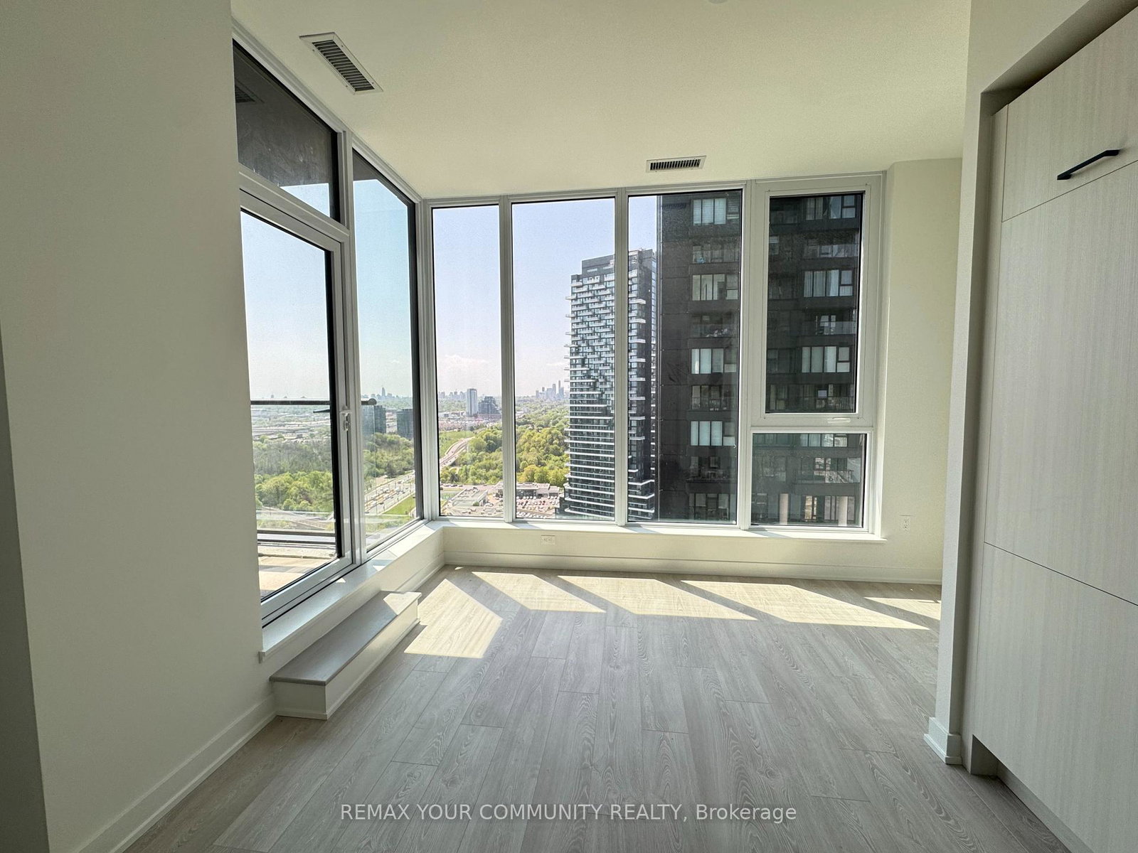 1-quarrington-lane-north-york-ontario-c13134294