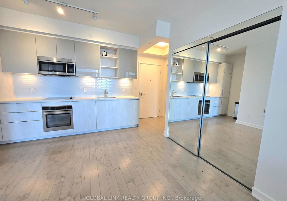 50-ordnance-street-toronto-ontario-c13134318