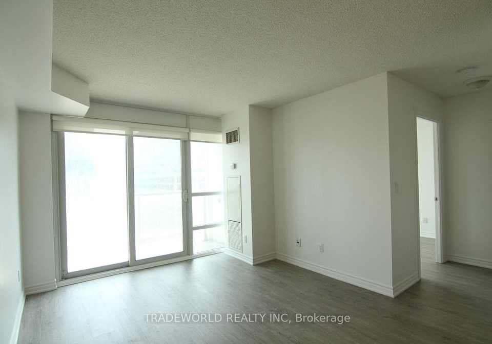 761-bay-street-toronto-ontario-c13134360
