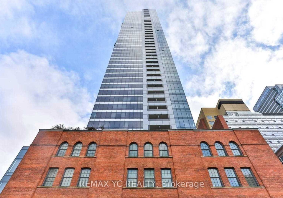 5-st-joseph-street-toronto-ontario-c13134792
