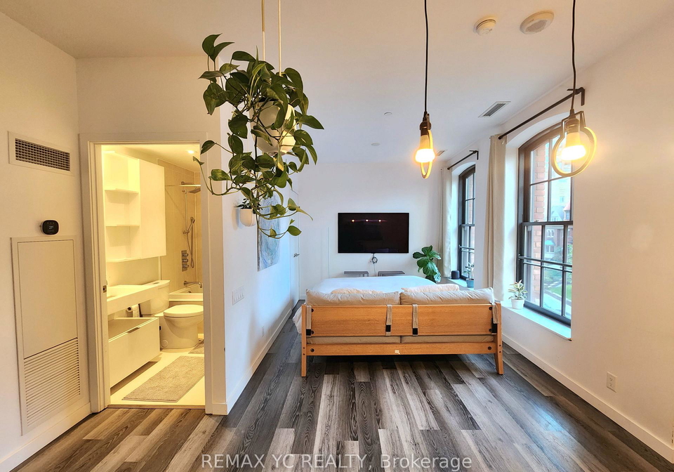5-st-joseph-street-toronto-ontario-c13134792