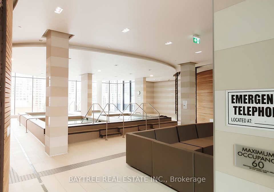 501-yonge-street-toronto-ontario-c13134888