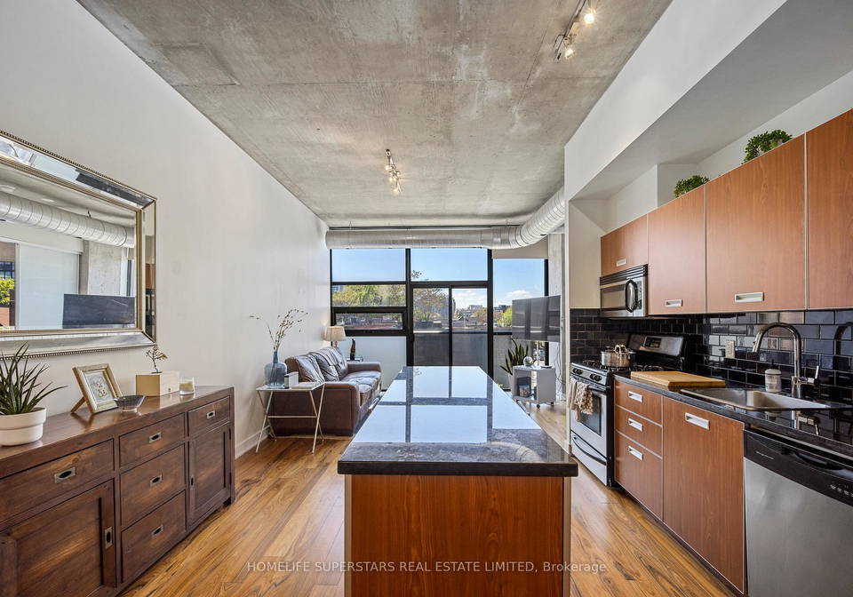 60-bathurst-street-toronto-ontario-c13134914
