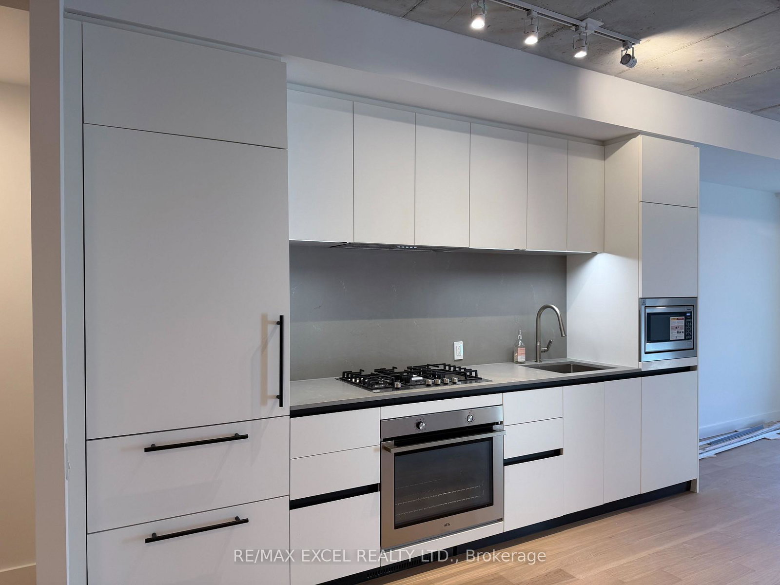 1720-bayview-avenue-toronto-ontario-c13134966