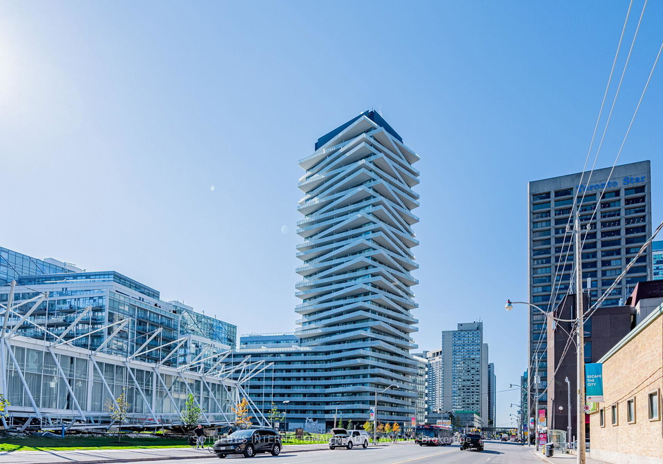15-queens-quay-e-toronto-ontario-c13134998