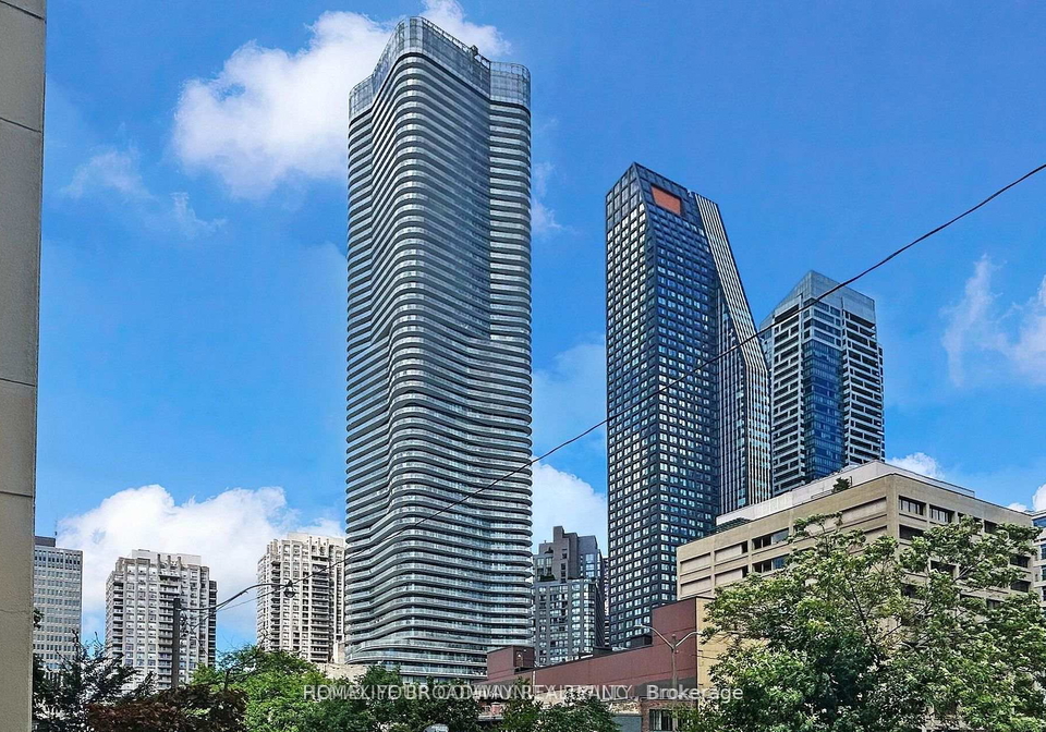 11-wellesley-street-w-toronto-ontario-c13135078