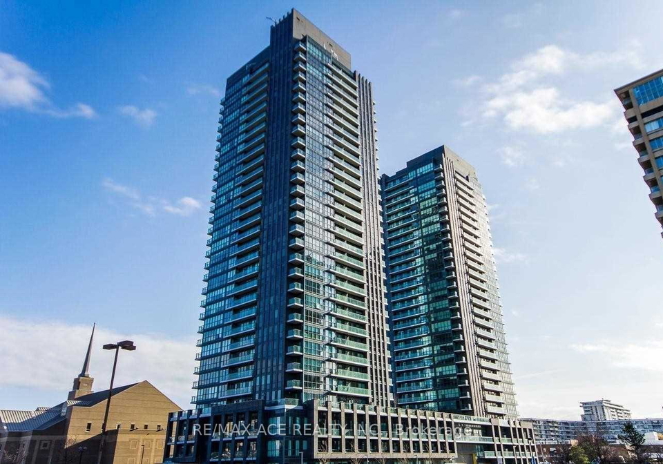 6-sonic-way-east-york-ontario-c13135174