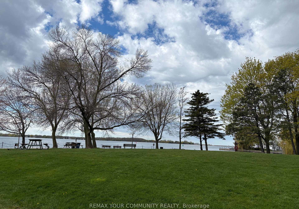 33-harbour-square-toronto-ontario-c13135196