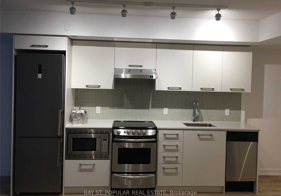 87-peter-street-toronto-ontario-c13135252