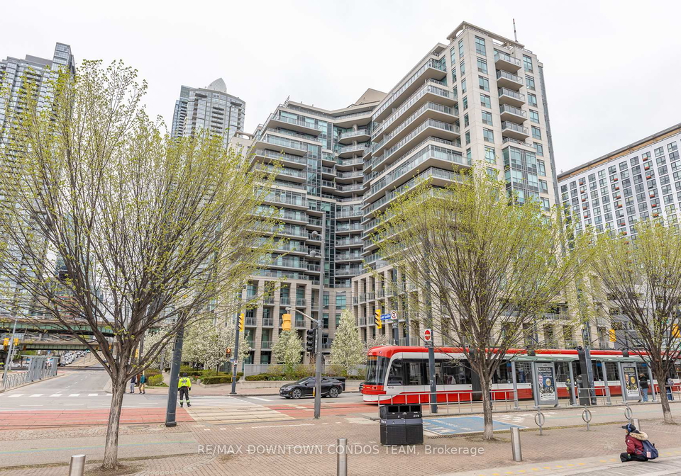 410-queens-quay-w-toronto-ontario-c13135356