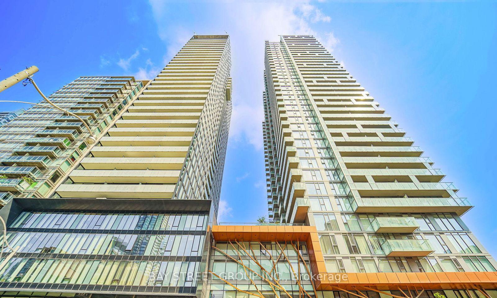 50-wellesley-street-e-toronto-ontario-c13135462