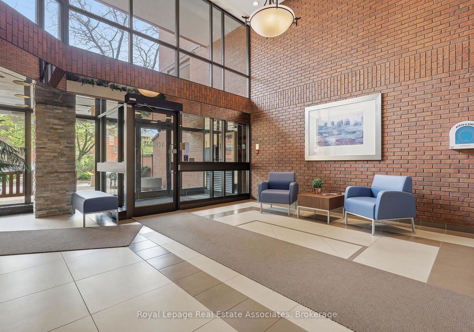 40-sylvan-valley-way-toronto-ontario-c13135542