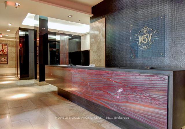 375-king-street-w-toronto-ontario-c13135600