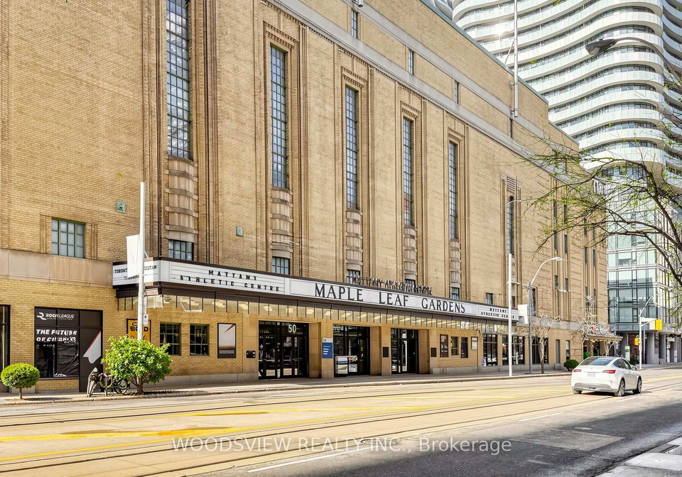 45-carlton-street-toronto-ontario-c13135672