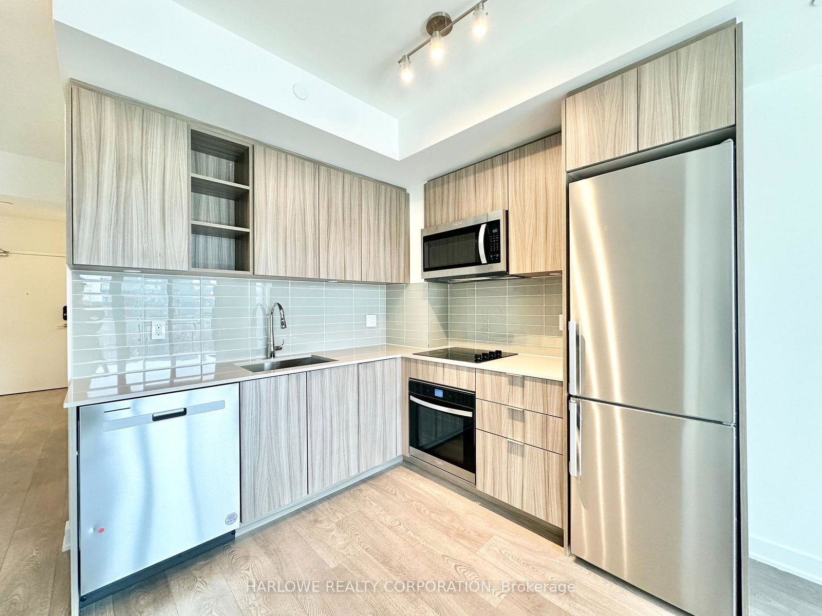 543-richmond-street-w-toronto-ontario-c13135820