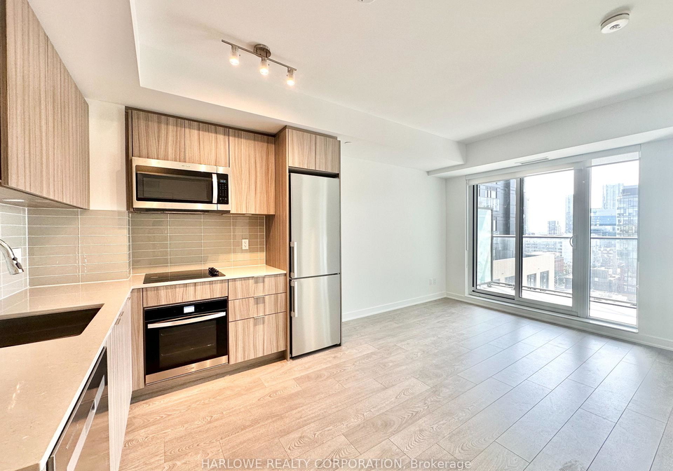 543-richmond-street-w-toronto-ontario-c13135820