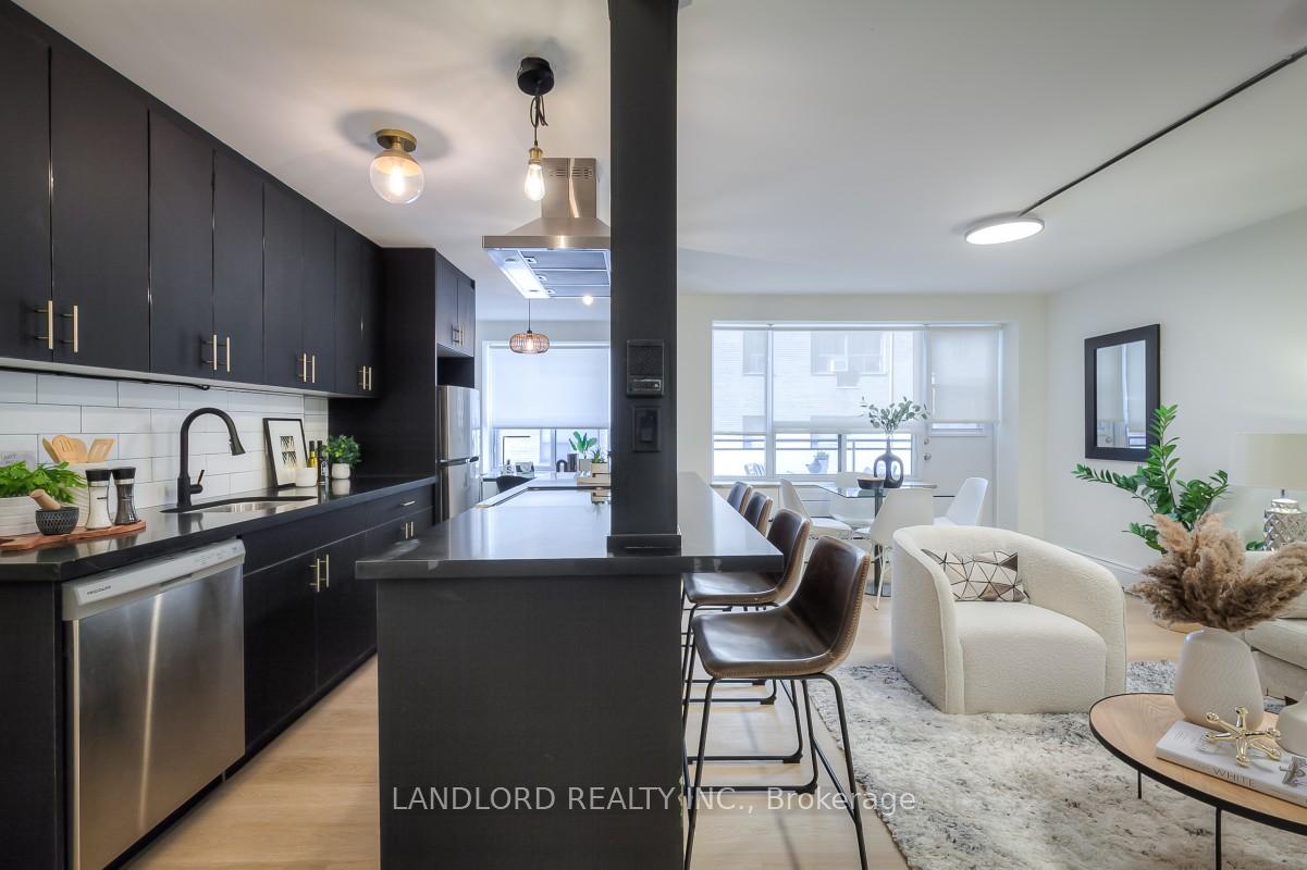 420-eglinton-avenue-e-toronto-ontario-c13135976