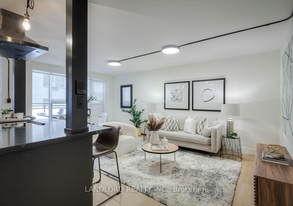 420-eglinton-avenue-e-toronto-ontario-c13136170