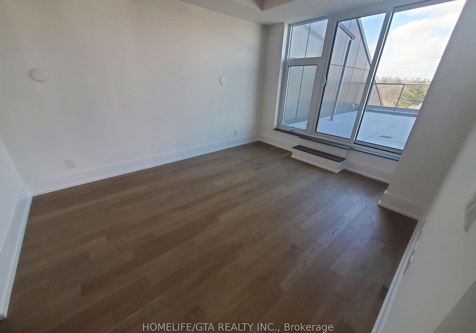 25-adra-grado-way-north-york-ontario-c13136172