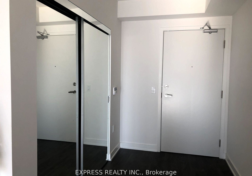195-redpath-avenue-toronto-ontario-c13136202