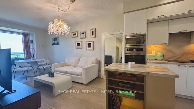 120-harrison-garden-boulevard-north-york-ontario-c13136218
