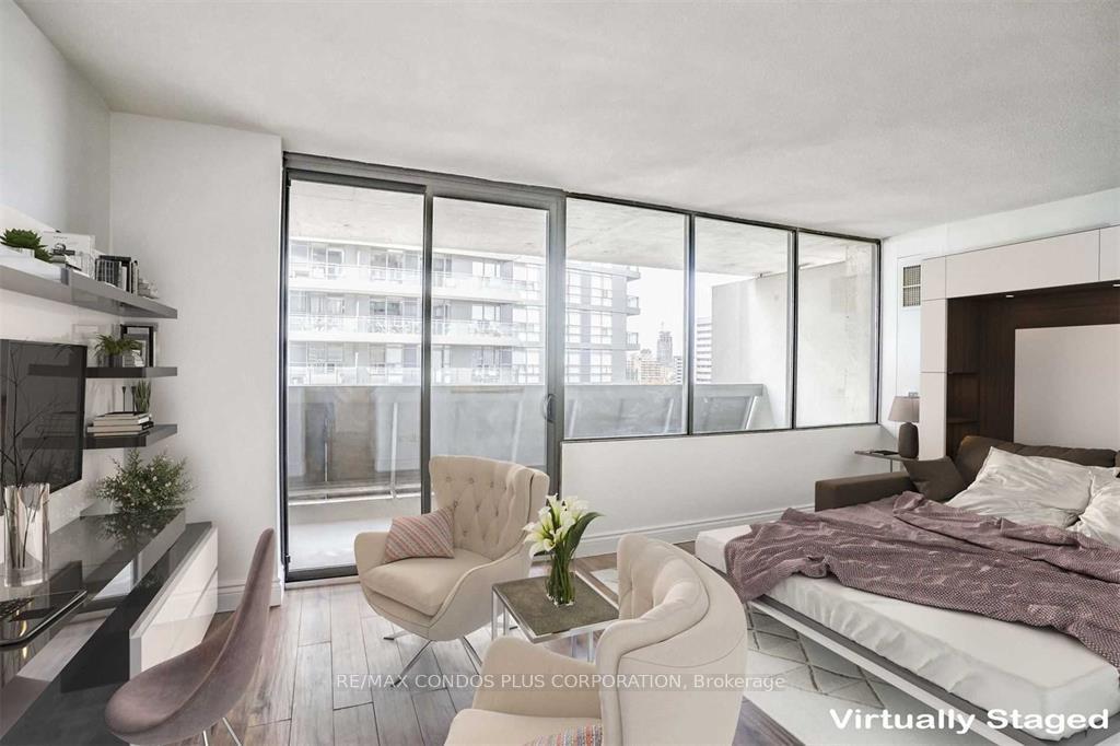 720-spadina-avenue-toronto-ontario-c13136282