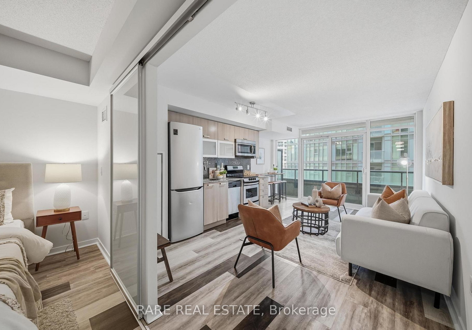 36-lisgar-street-toronto-ontario-c13136296