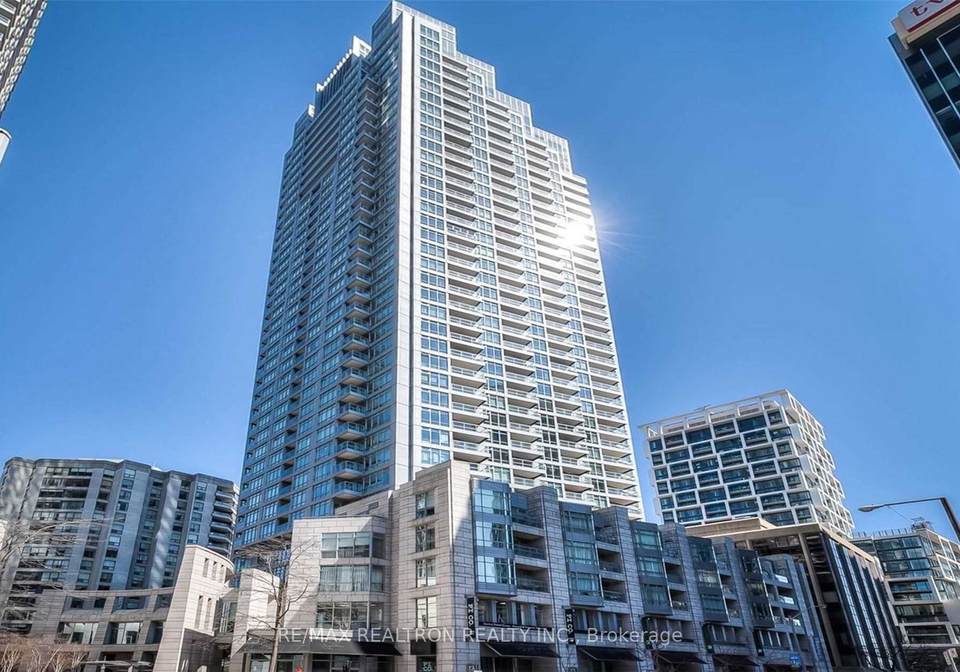 2181-yonge-street-toronto-ontario-c13136326