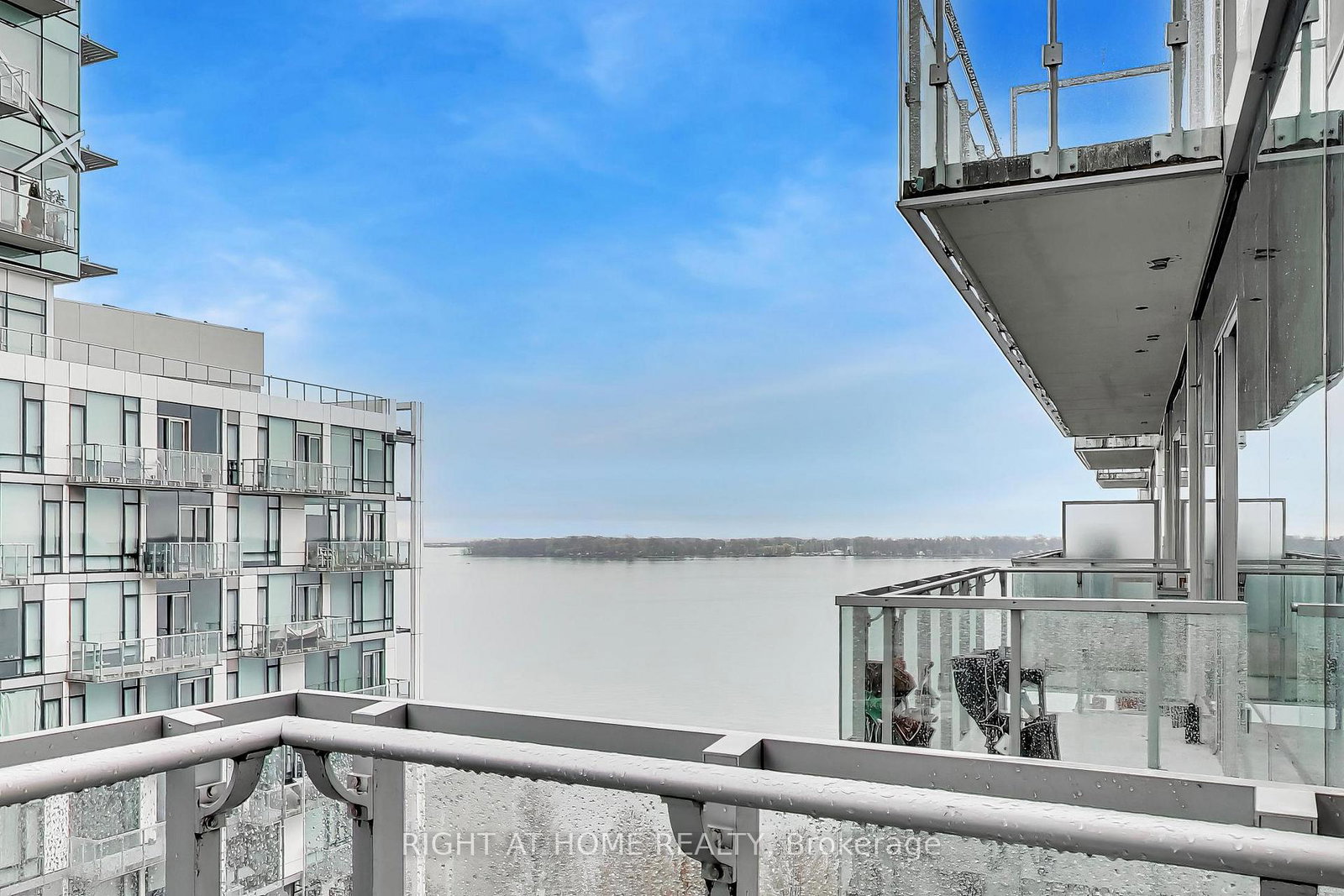 39-queens-quay-e-toronto-ontario-c13136406