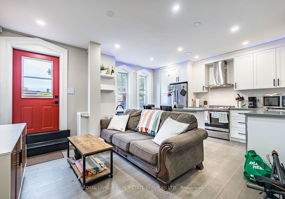 294-gerrard-street-e-toronto-ontario-c13136412