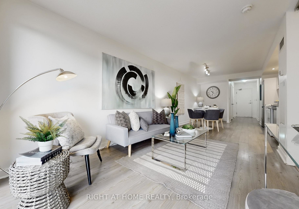 4k-spadina-avenue-toronto-ontario-c13136514