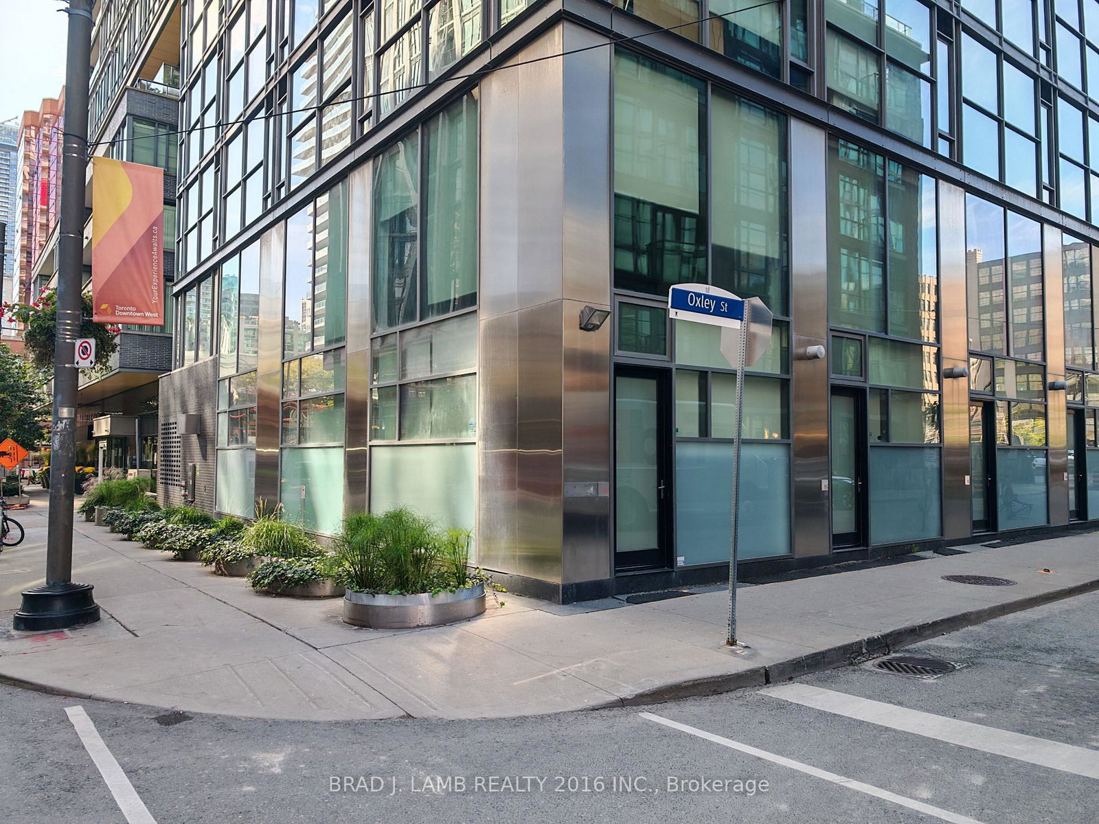 25-oxley-street-toronto-ontario-c13136528