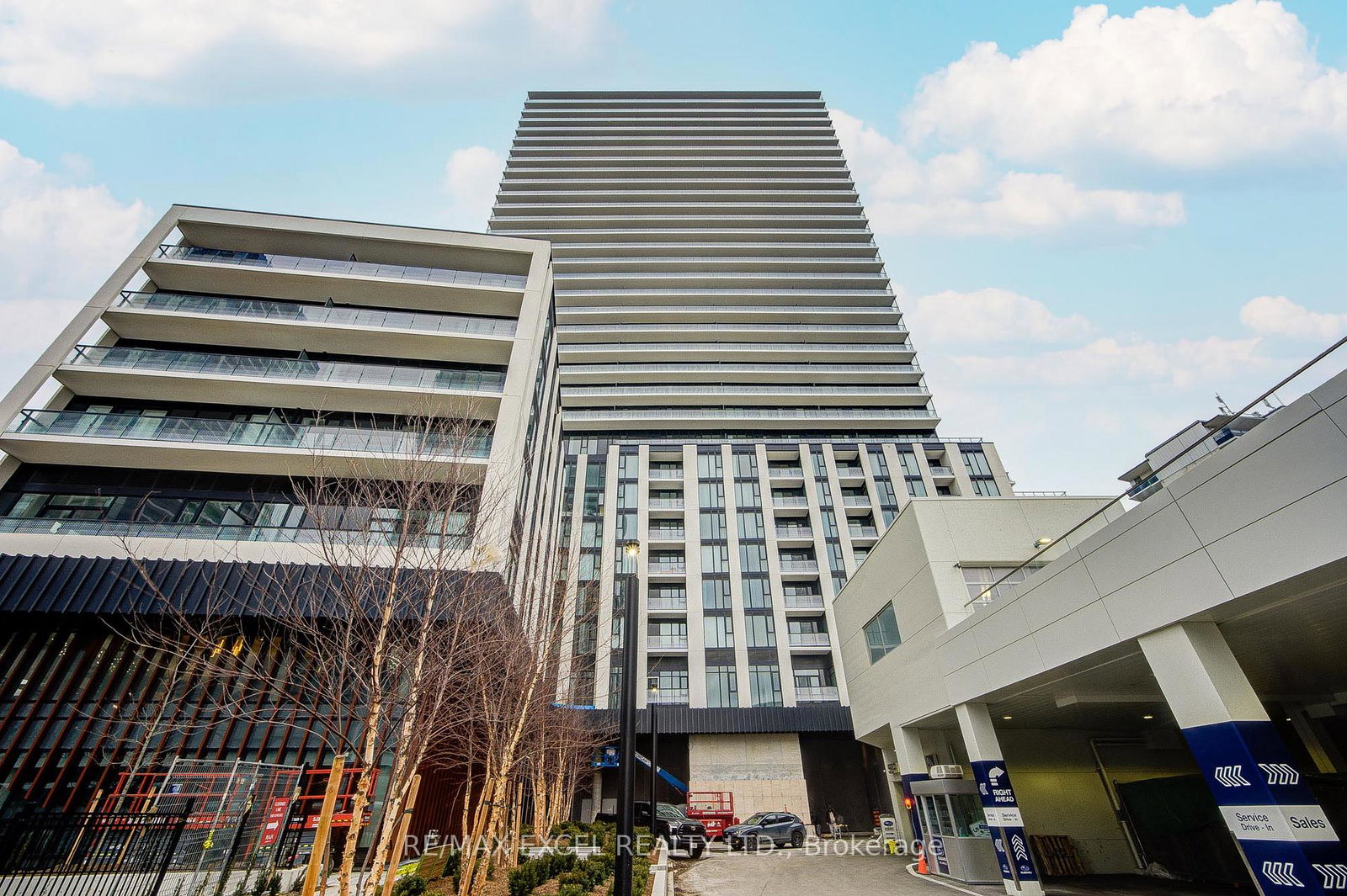 5858-yonge-street-toronto-ontario-c13136534