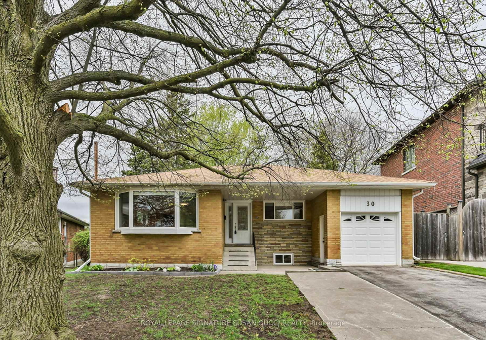 30-shaunavon-heights-crescent-north-york-ontario-c13136578