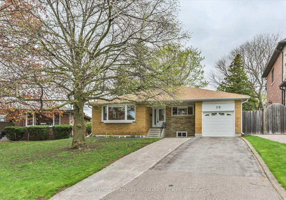 30-shaunavon-heights-crescent-north-york-ontario-c13136578