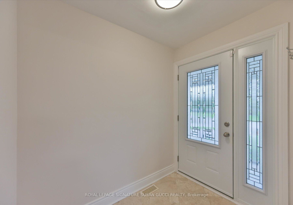 30-shaunavon-heights-crescent-north-york-ontario-c13136578