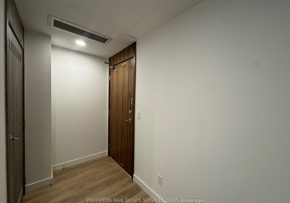 68-esther-shiner-boulevard-north-york-ontario-c13136772