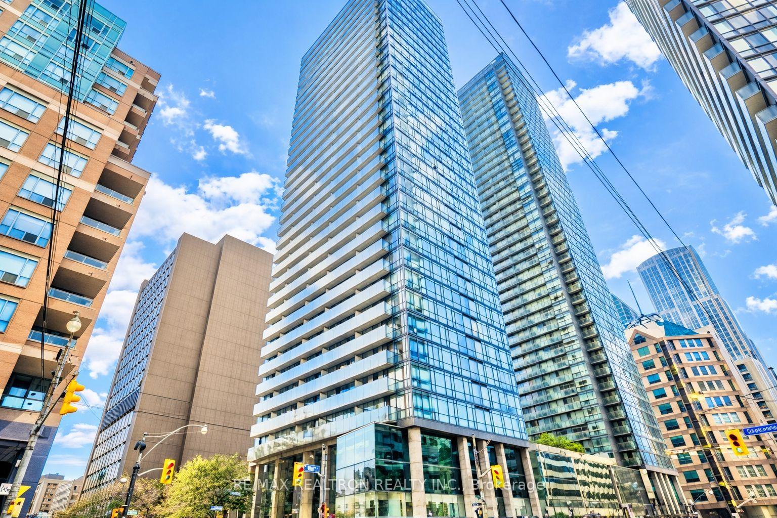 37-grosvenor-street-toronto-ontario-c13137020
