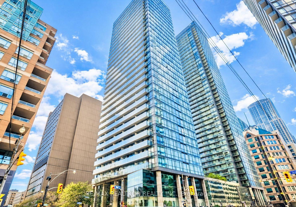 37-grosvenor-street-toronto-ontario-c13137020