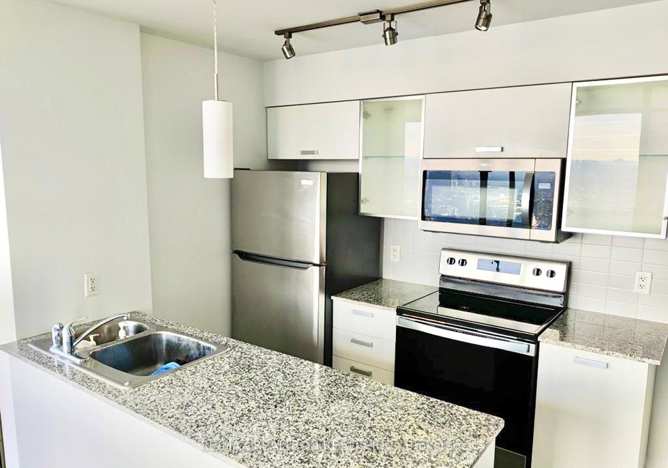 37-grosvenor-street-toronto-ontario-c13137020