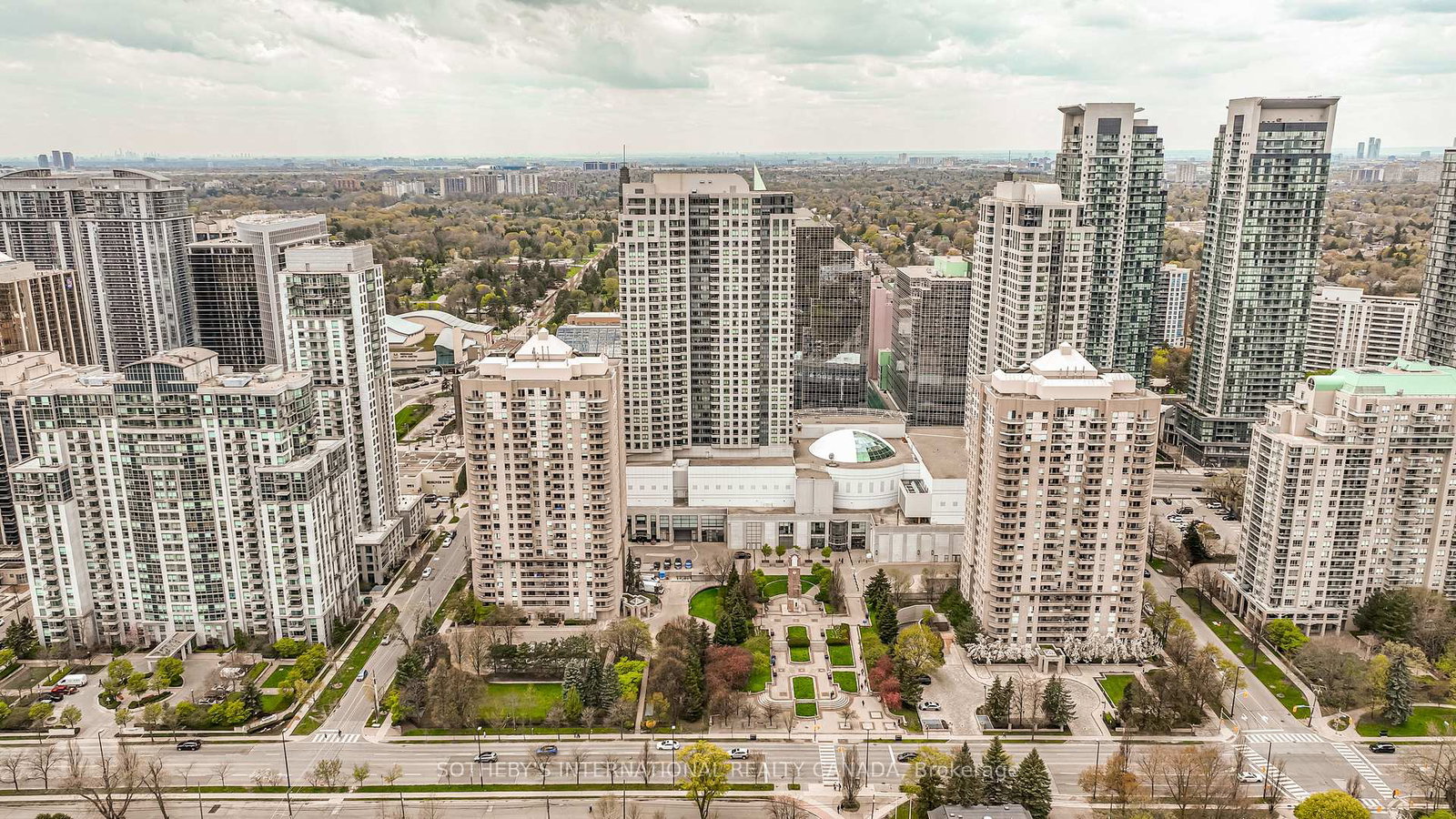 8-hillcrest-avenue-north-york-ontario-c13137136