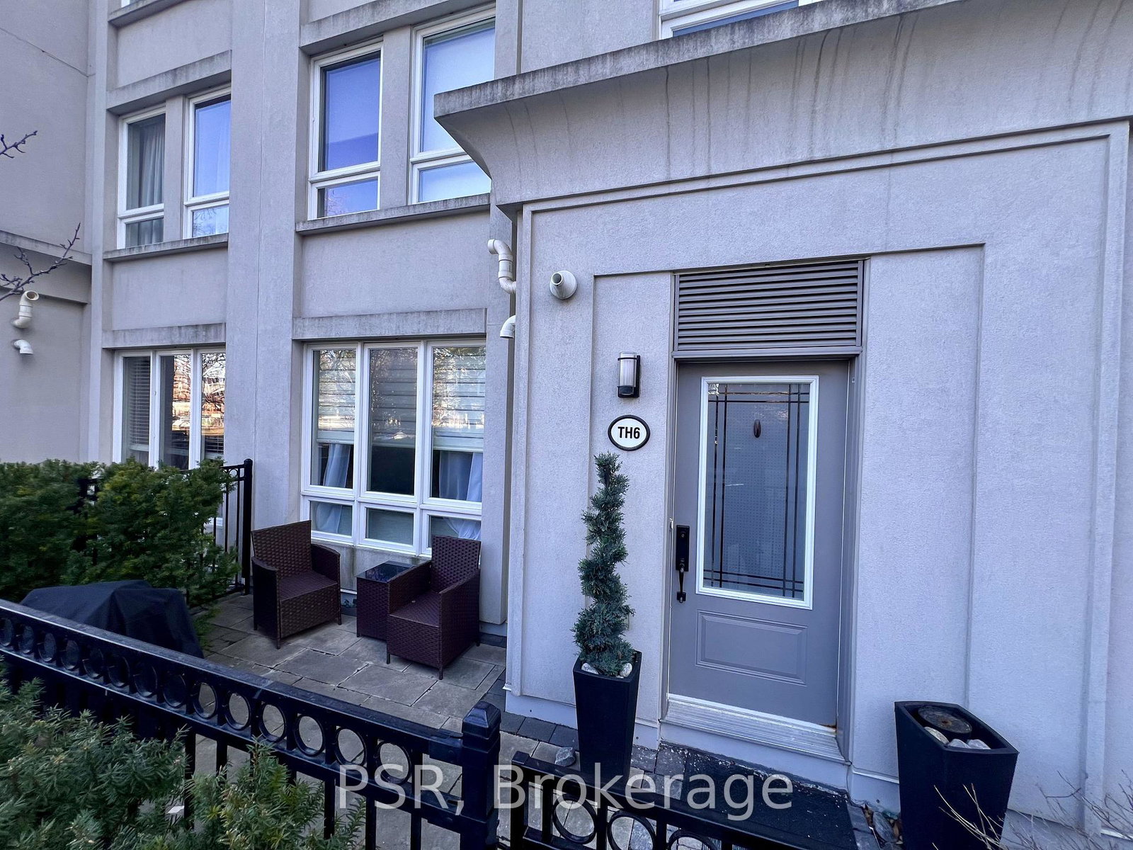 19-anndale-drive-north-york-ontario-c13137252