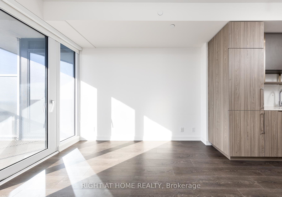 15-holmes-avenue-north-york-ontario-c13137254