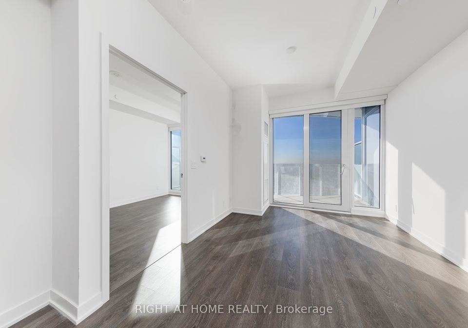 15-holmes-avenue-north-york-ontario-c13137254