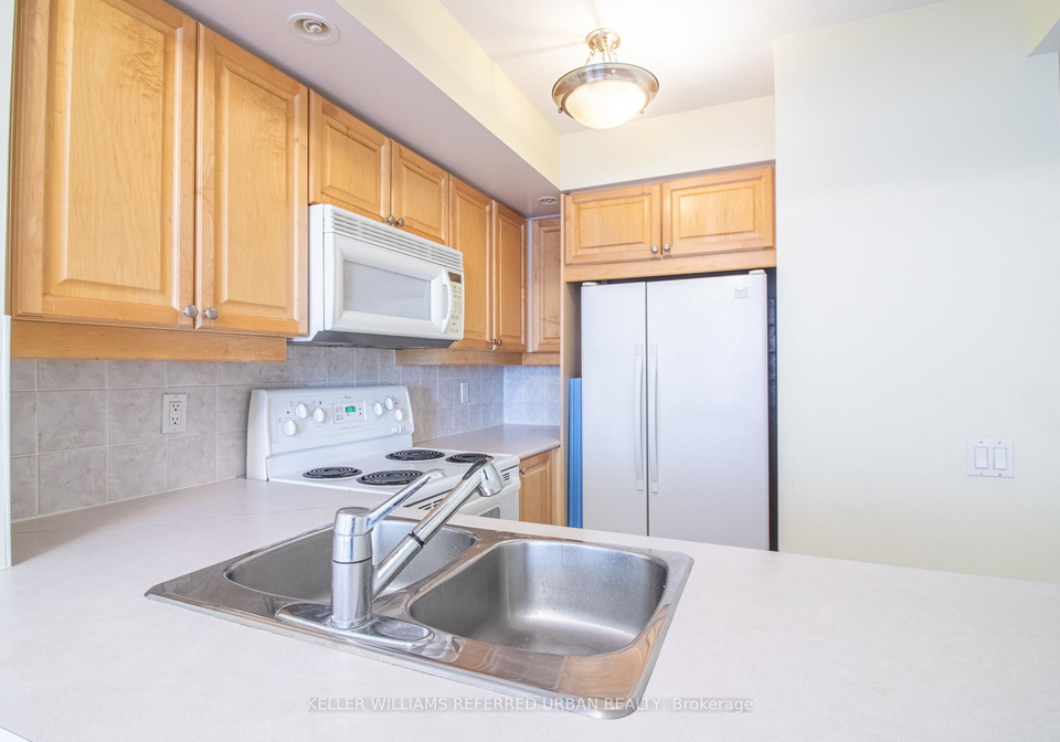 5-northtown-way-north-york-ontario-c13137394